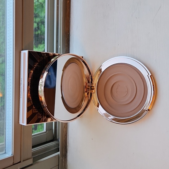 Charlotte - Picture 3 of 3